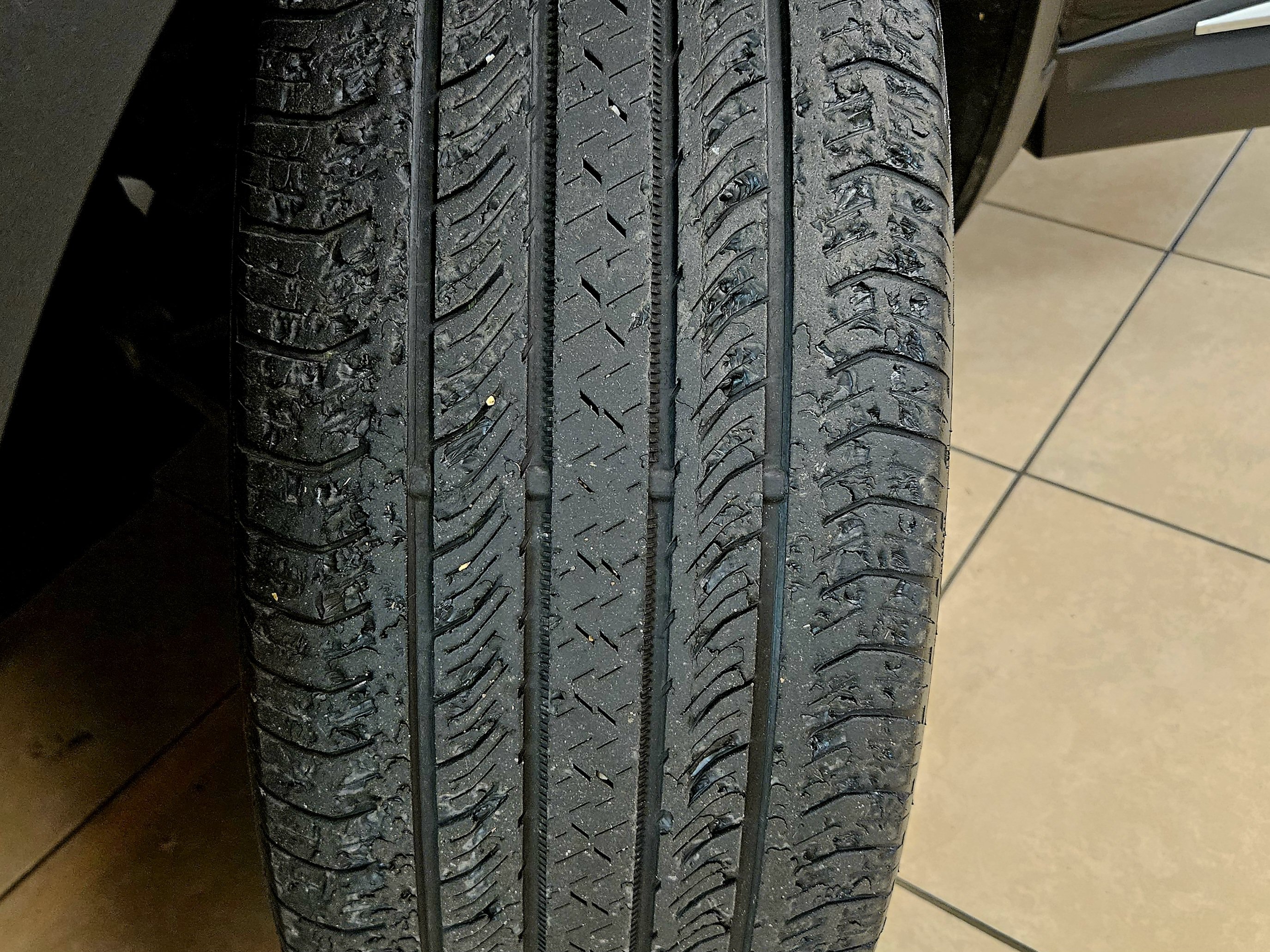 Used 2021 Buick Envision Essence FWD image 45