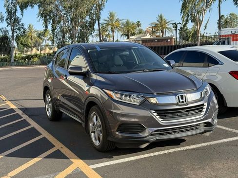 Used 2021 Honda HR-V LX image 3