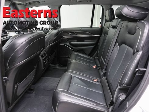 Used 2022 Jeep Grand Cherokee Limited 4xe w/ Luxury Tech Group II AWD/4WD image 25