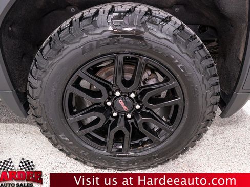 Used 2023 GMC Sierra 1500 Elevation w/ Preferred Package AWD/4WD image 10