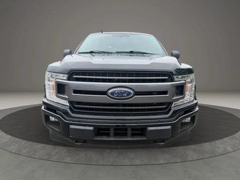 Used 2018 Ford F150 XLT w/ Equipment Group 302A Luxury AWD/4WD image 2