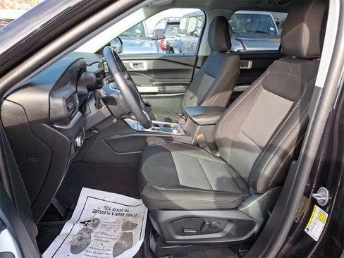 Certified 2023 Ford Explorer XLT image 15