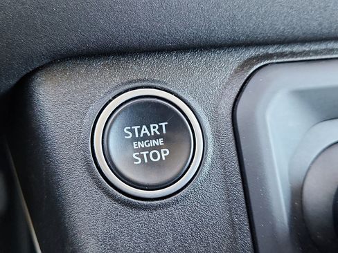 Used 2020 Land Rover Defender 110 S image 29