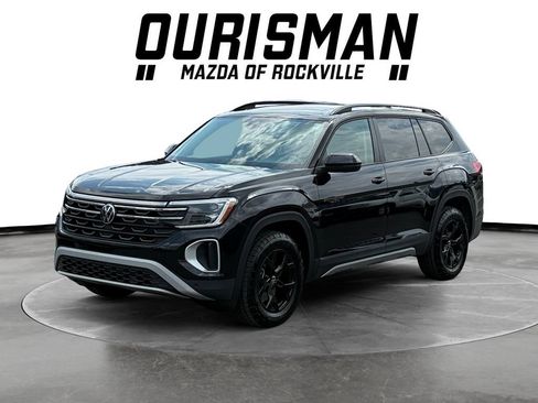Used 2026 Volkswagen Atlas Peak Edition AWD/4WD image 2