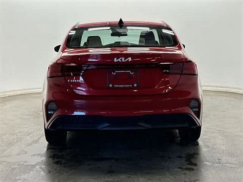 Used 2023 Kia Forte LXS image 4