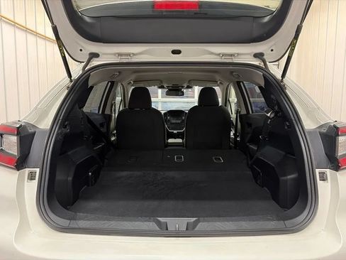 Used 2024 Subaru Crosstrek 2.0i AWD/4WD image 16