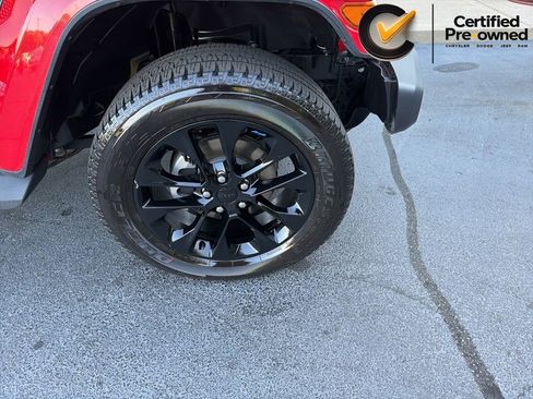 Certified 2022 Jeep Wrangler Unlimited Sahara w/ Cold Weather Group AWD/4WD image 17