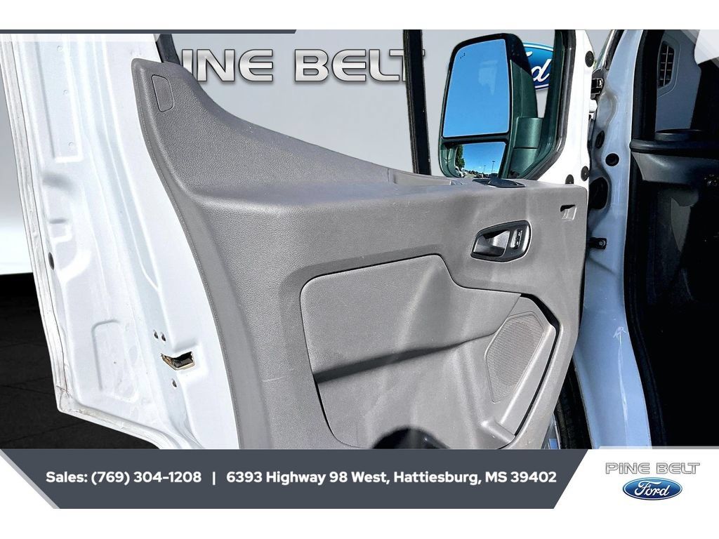 Used 2022 Ford Transit 350 XLT RWD image 18