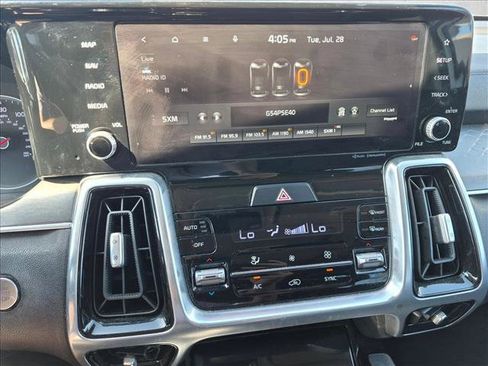 Used 2022 Kia Sorento SX FWD image 12