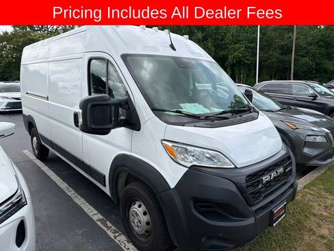 Used 2023 RAM ProMaster 2500 FWD image 1