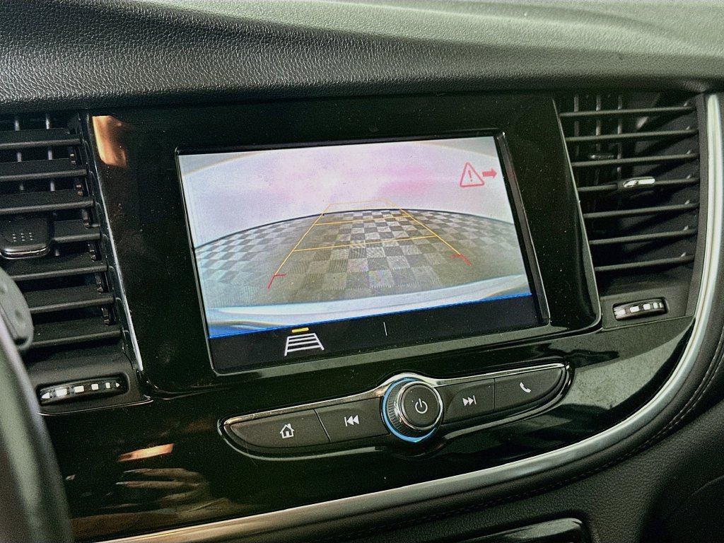 Used 2022 Buick Encore Preferred w/ Safety Package FWD image 23