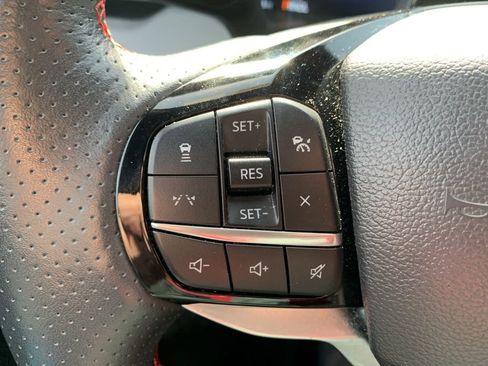 Used 2025 Ford Explorer ST-Line w/ ST-Line Street Pack image 21