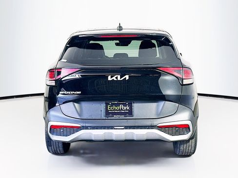 Used 2024 Kia Sportage EX image 7