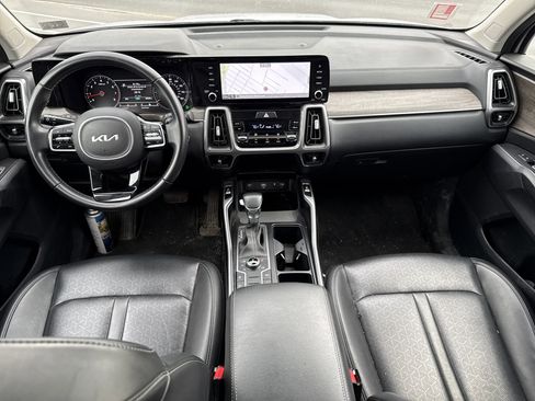 Certified 2023 Kia Sorento S w/ Panoramic Sunroof Package image 15