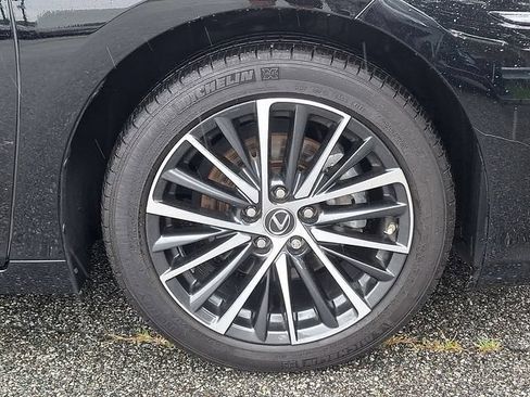 Certified 2024 Lexus ES 350 w/ Premium Package FWD image 8