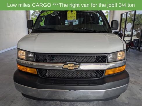 Used 2025 Chevrolet Express 2500 w/ Driver Convenience Package RWD image 9