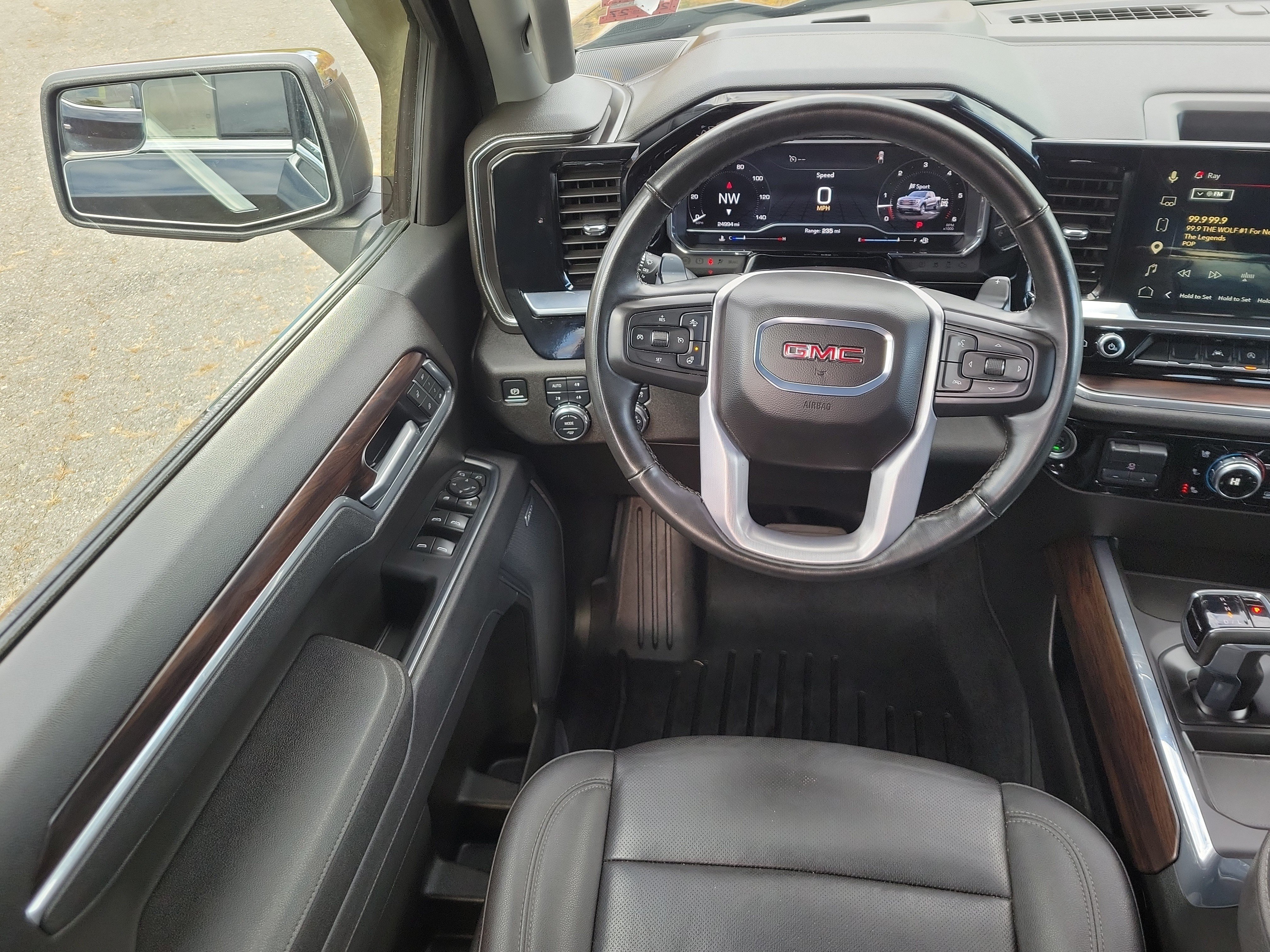 Used 2025 GMC Sierra 1500 SLT w/ SLT Premium Package AWD/4WD image 19