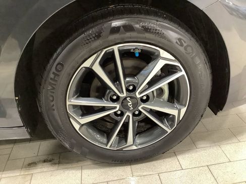 Certified 2023 Kia Forte LXS image 28