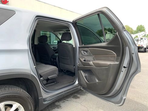 Used 2020 Chevrolet Traverse LS AWD/4WD image 25