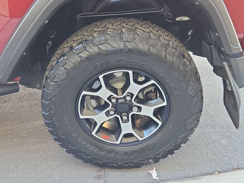 Used 2021 Jeep Wrangler Rubicon AWD/4WD image 12