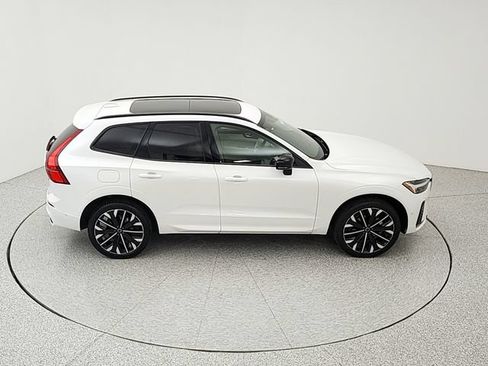 Certified 2026 Volvo XC60 B5 Ultra AWD/4WD image 16