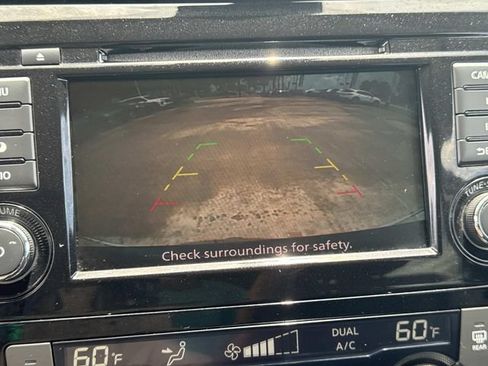 Used 2020 Nissan Rogue SV FWD image 31
