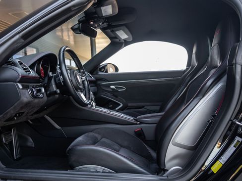 Certified 2019 Porsche 718 Boxster GTS image 22