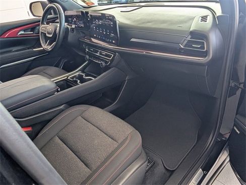 Certified 2024 Chevrolet Traverse Z71 w/ Enhanced Driving Package image 16