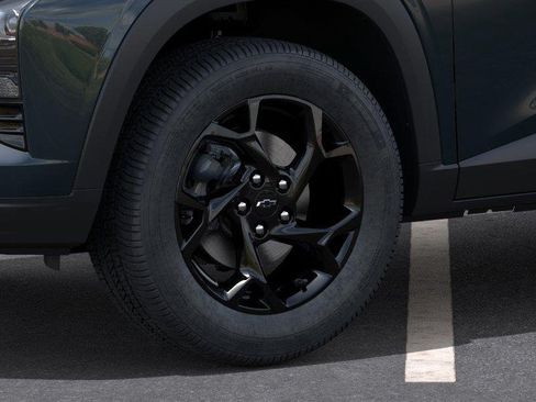 New 2026 Chevrolet Trax LT w/ Driver Confidence Package FWD image 9