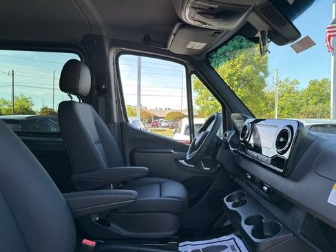 Used 2026 Mercedes-Benz Sprinter 2500 image 42