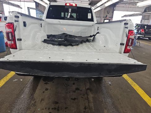 Used 2024 RAM 2500 Laramie AWD/4WD image 16