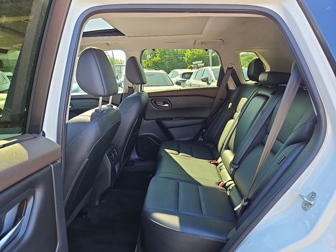 Certified 2023 Nissan Rogue SV w/ SV Premium B Package AWD/4WD image 10