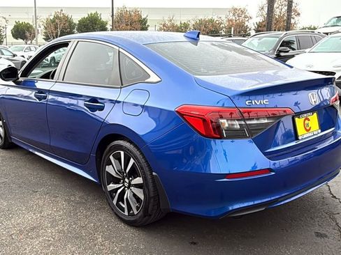 Used 2024 Honda Civic EX image 5