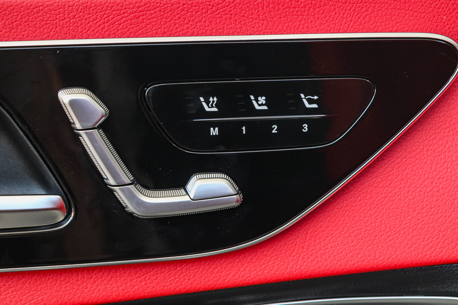 New 2026 Mercedes-Benz CLE 450 4MATIC Cabriolet image 20