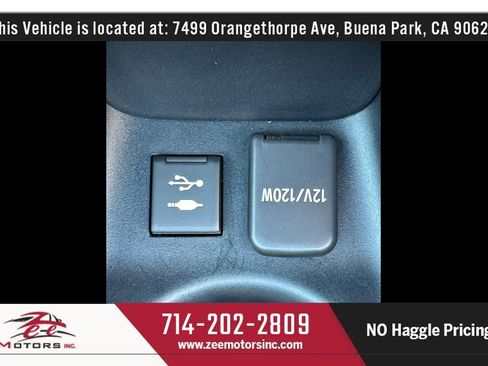Used 2020 Toyota Prius LE FWD image 37