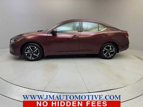 Used 2025 Nissan Sentra SV w/ All-Weather Package FWD image 2