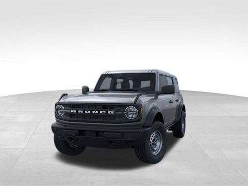 New 2025 Ford Bronco 4-Door AWD/4WD image 3
