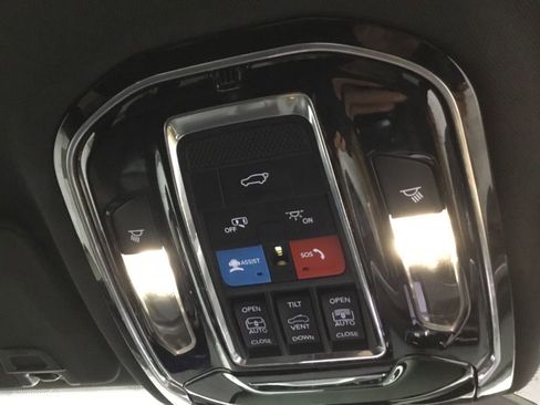 Used 2023 Jeep Grand Cherokee L Overland w/ Advanced Protech Group III image 45