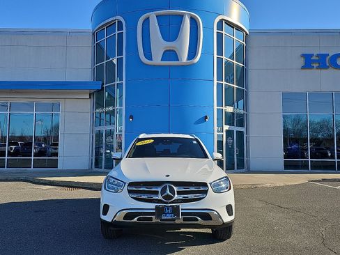 Used 2022 Mercedes-Benz GLC 300 4MATIC image 2