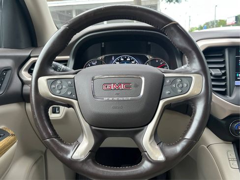Used 2018 GMC Acadia Denali w/ Technology Package FWD image 18