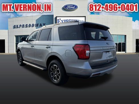 Used 2024 Ford Expedition XLT AWD/4WD image 9