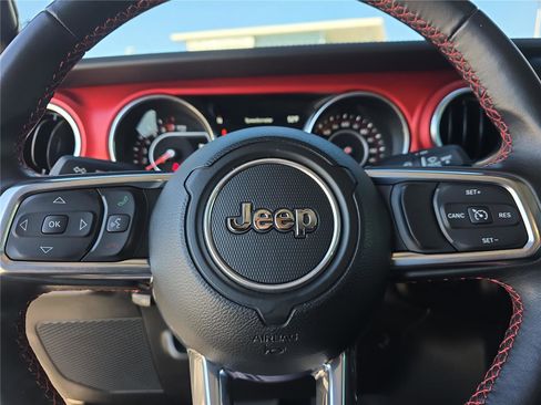 Used 2022 Jeep Gladiator Rubicon w/ LED Lighting Group image 25