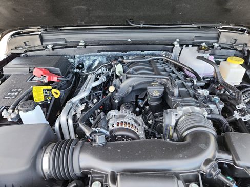 New 2025 Jeep Gladiator Rubicon w/ Safety Group image 22