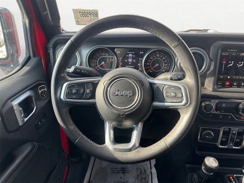 Used 2023 Jeep Gladiator Overland image 12