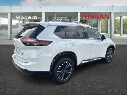 Certified 2026 Nissan Rogue Platinum w/ Platinum Premium Package AWD/4WD image 5