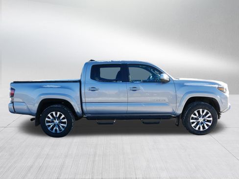 Used 2021 Toyota Tacoma Limited image 8
