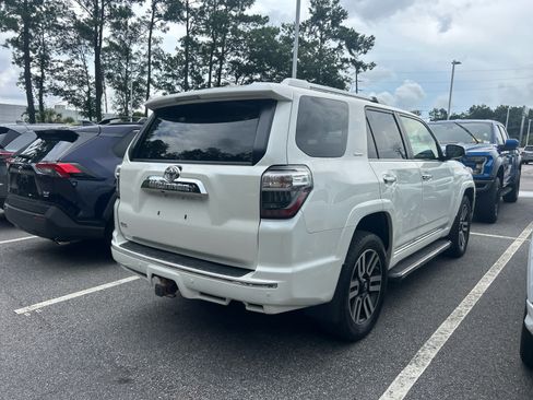 Used 2018 Toyota 4Runner Limited AWD/4WD image 5