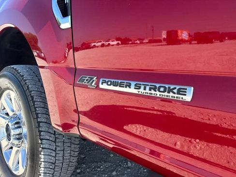 Used 2020 Ford F250 Platinum w/ FX4 Off-Road Package AWD/4WD image 13