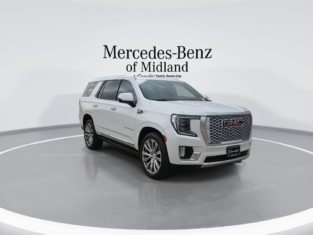 Used 2021 GMC Yukon Denali w/ Denali Premium Package AWD/4WD image 2