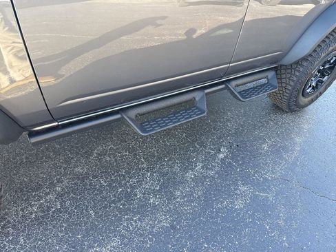 Used 2023 Ford Bronco Wildtrak image 11